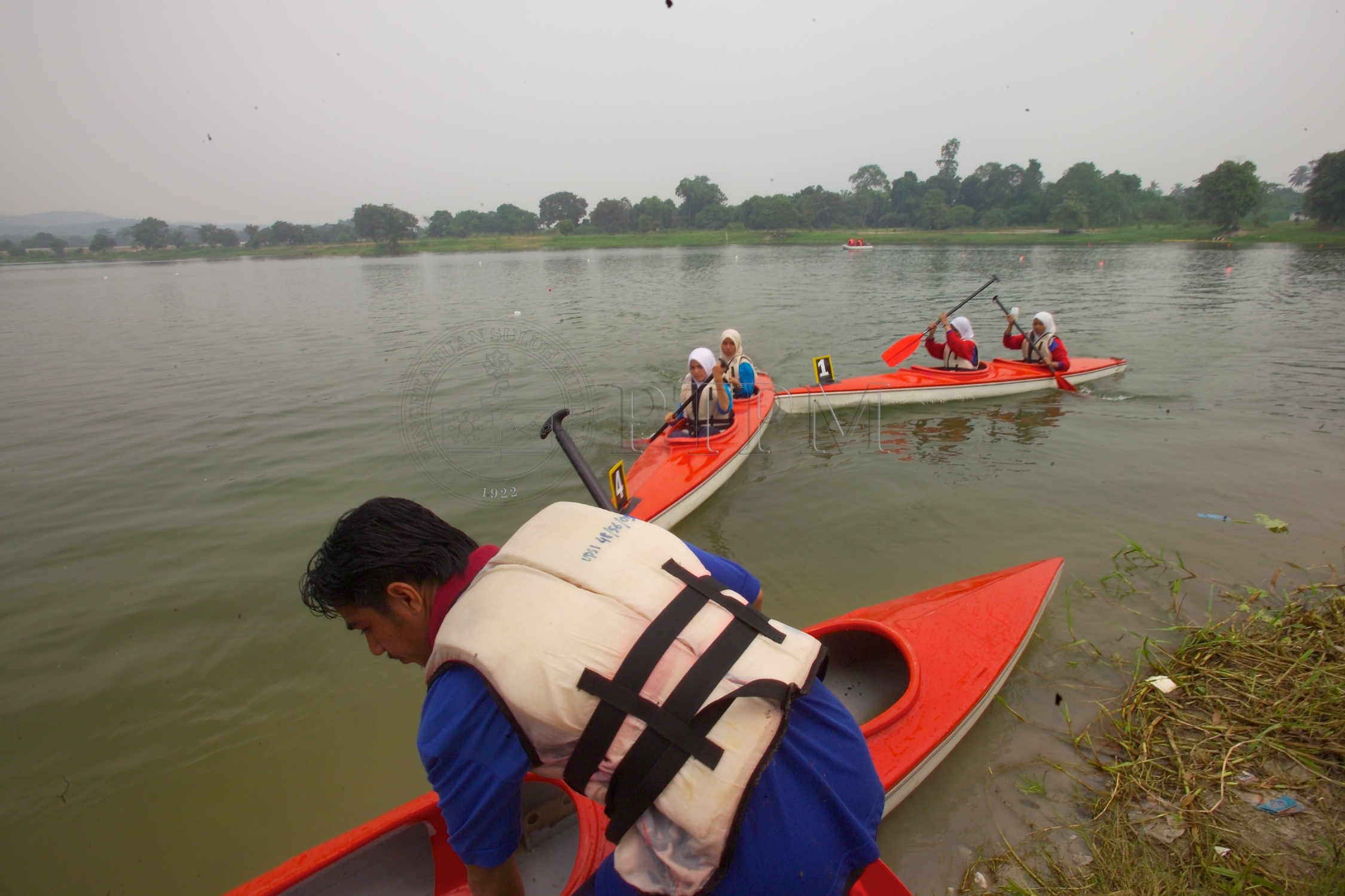 PTPM 05 13 kayak D8XZ8671